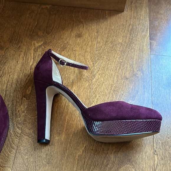 WHBM “Marianna” Suede And Snakeskin Embossed Leather Burgundy Heels - Picture 4 of 11